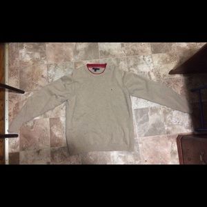 Men’s Tummy Hilfiger Sweater.